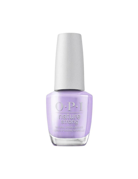 OPI Nature Strong passe à l'action