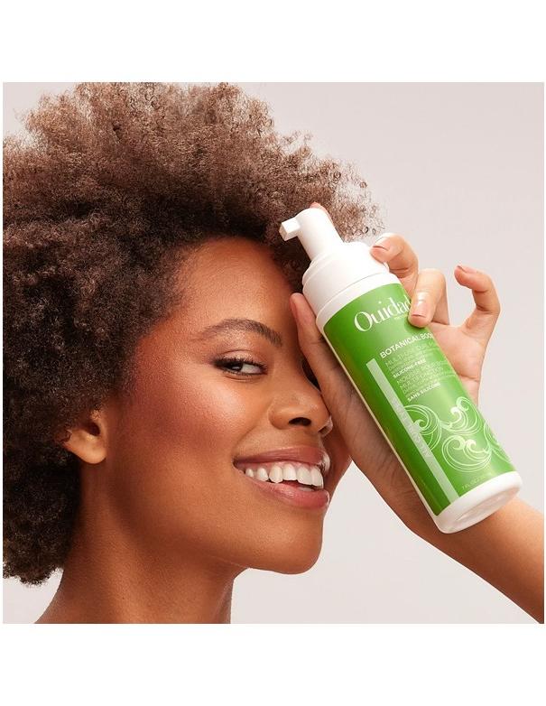 Mousse multi-usages pour boucles Ouidad Botanical Boost - 210 ml